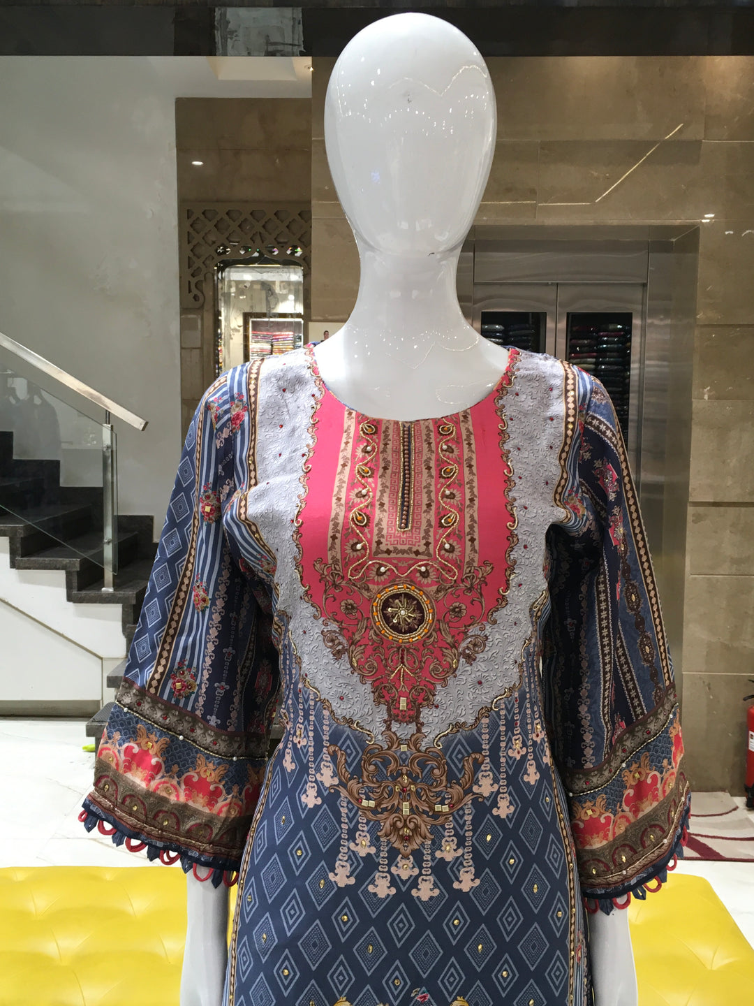 Salwar Kameez - 120924185