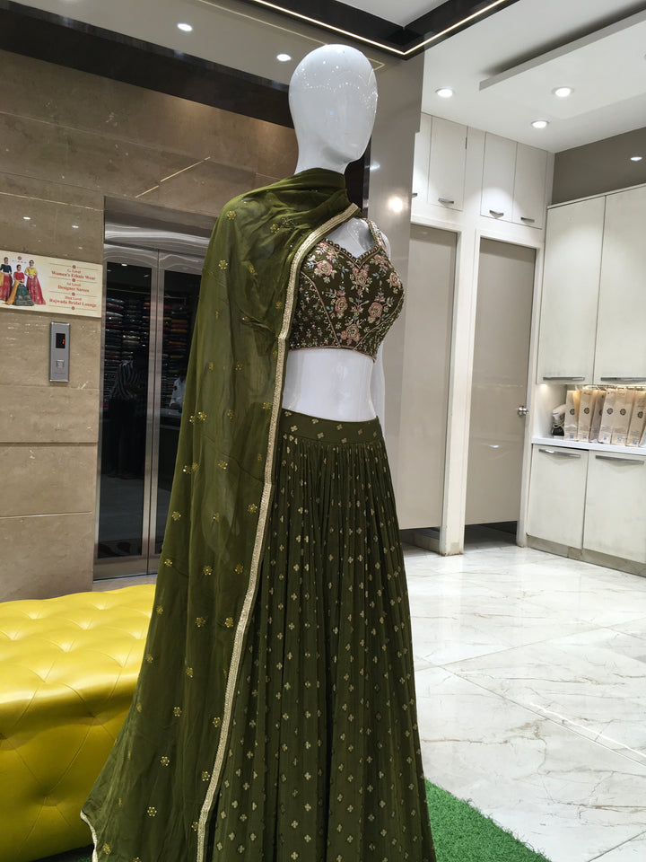 Crop Top Lehenga - 120924352