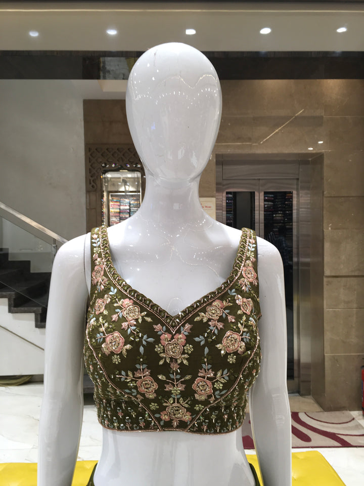 Crop Top Lehenga - 120924352