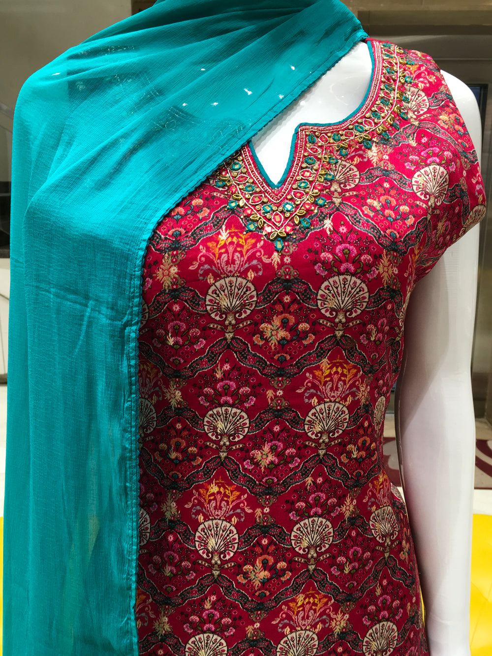 Maroon Chanderi Cotton Straight Cut Salwar Kameez - 150223319 - View 2