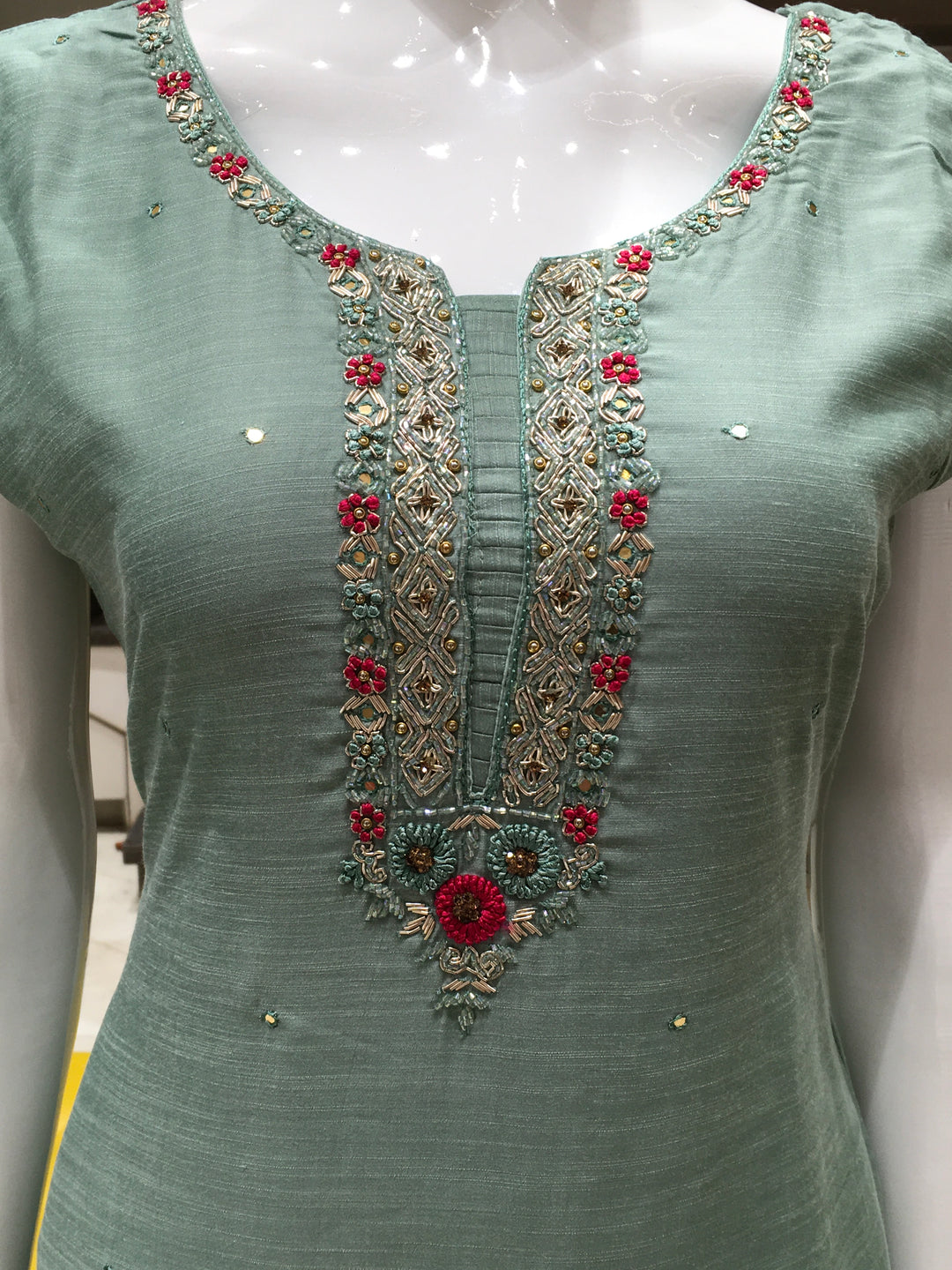 Peachy Pink/Sea Green Muslin Silk Straight Cut Salwar Kameez - 15032384 - View 3